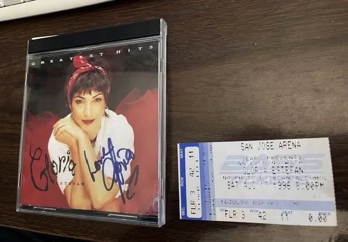 GLORIA ESTEFAN Signed CD Case and Unused Concert Ticket from 1996, image 2