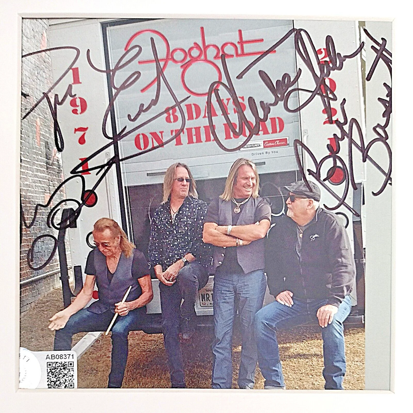 Rodney O’Quinn, Roger Earl, Charlie Huhn, Bryan Bassett — Foghat Signed 8 Days on the Road CD Framed Beckett BAS LOA Slow Ride Album, image 2
