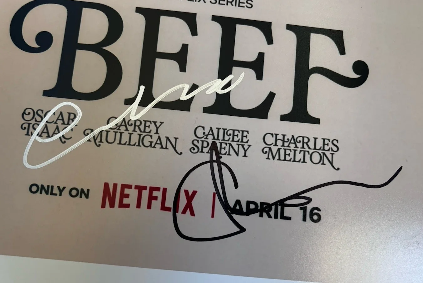 Oscar Isaac & Carey Mulligan Signed Beef Season 2 12x18 Photo, изображение 2