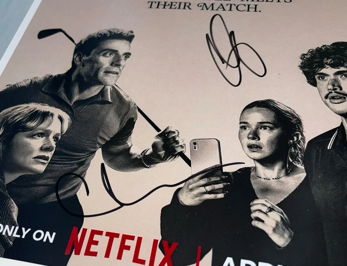 Beef Signed Season 2 Cast 12x18 Photo Carey Mulligan & Charles Melton, изображение 2