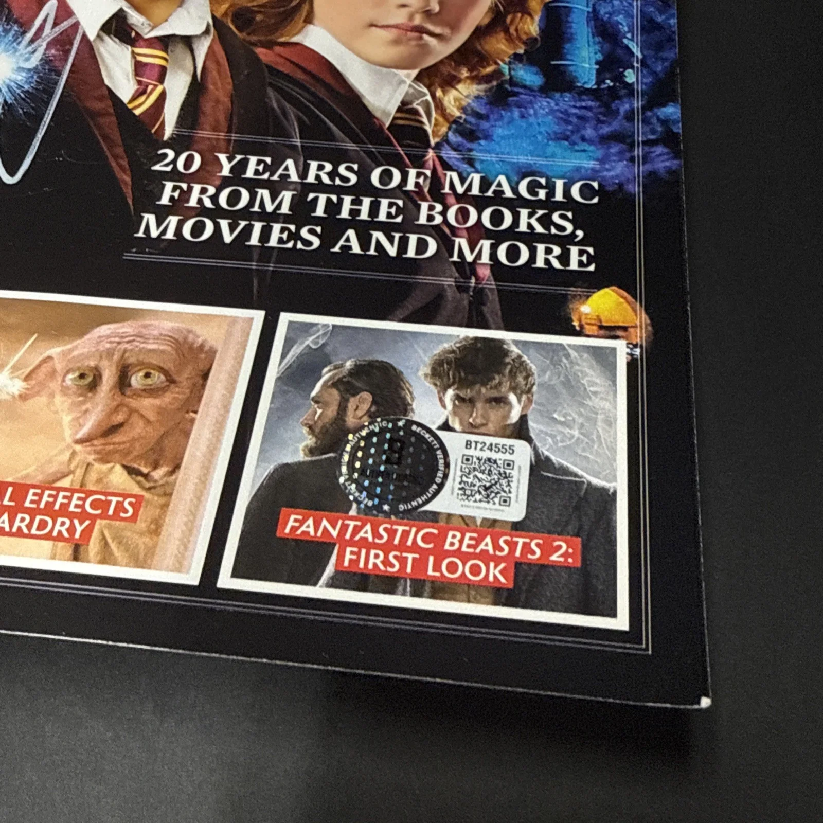 Daniel Radcliffe Signed Secrets Of Harry Potter Magazine Beckett BAS, изображение 2