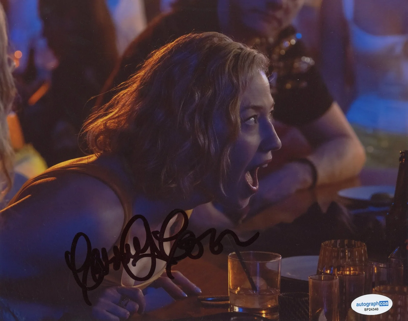 Carrie Coon — Carrie Coon Signed Autographed THE WHITE LOTUS 8x10 Photo EXACT Proof ACOA E, изображение 2