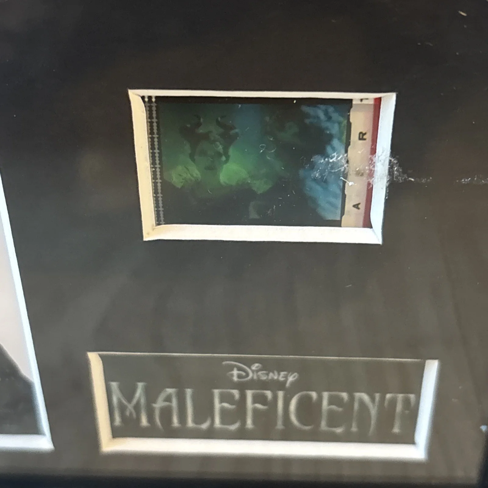 Disney Maleficent Framed Film Cell - Angelina Jolie Spotty Dog Productions VGC, изображение 3