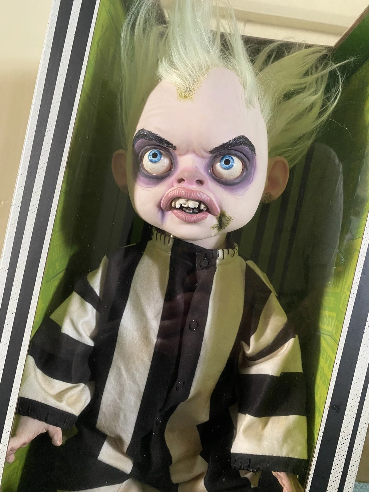 Official NECA Life-Size Baby Beetlejuice 1:1 Prop Replica Horror Doll, image 2