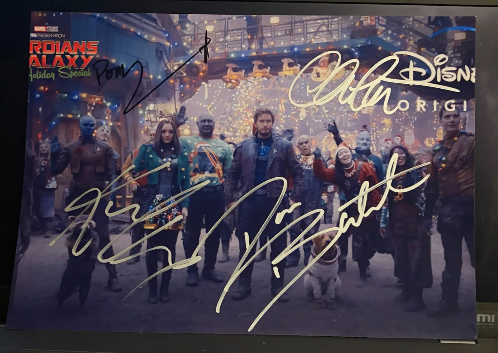 Cast — Guardians of the Galaxy Cast Signed 8x11 Photo + COA, image 2