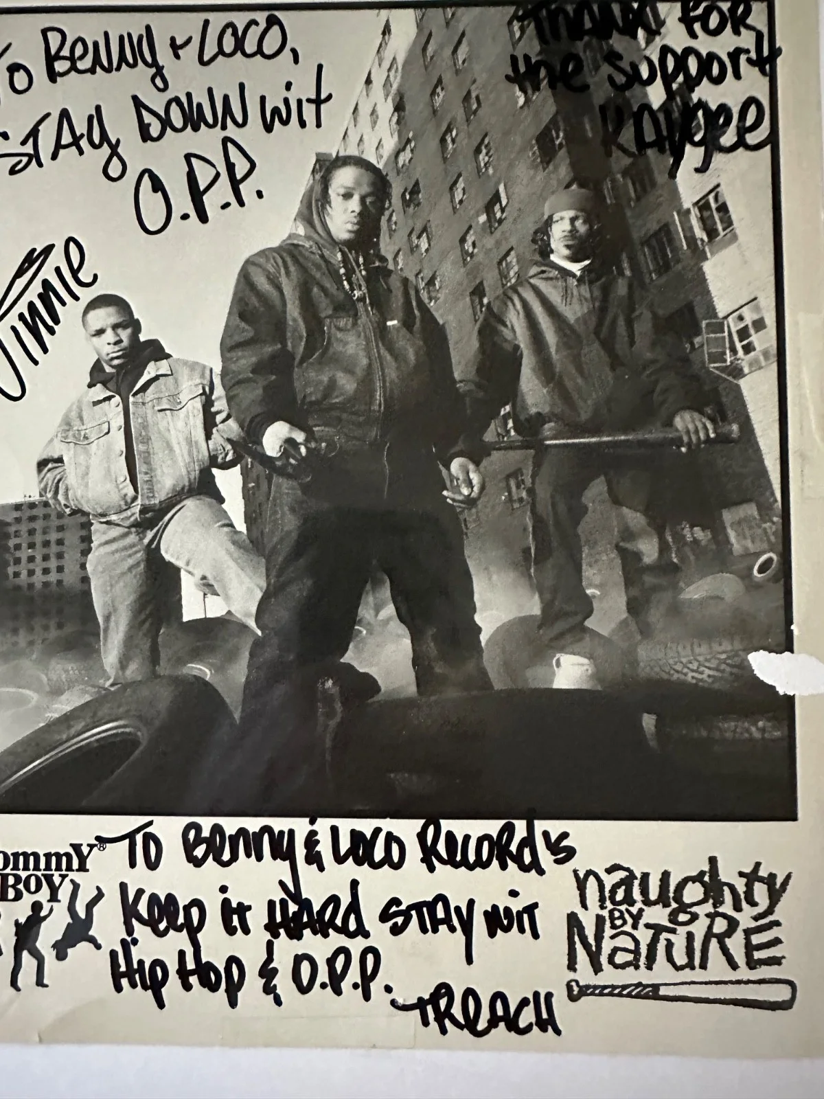 Dj Kay Gee Vin Rock Treach — NAUGHTY BY NATURE X3 SIGNED AUTOGRAPH 8X10 PHOTO DJ KAY GEE VIN ROCK TREACH, изображение 2