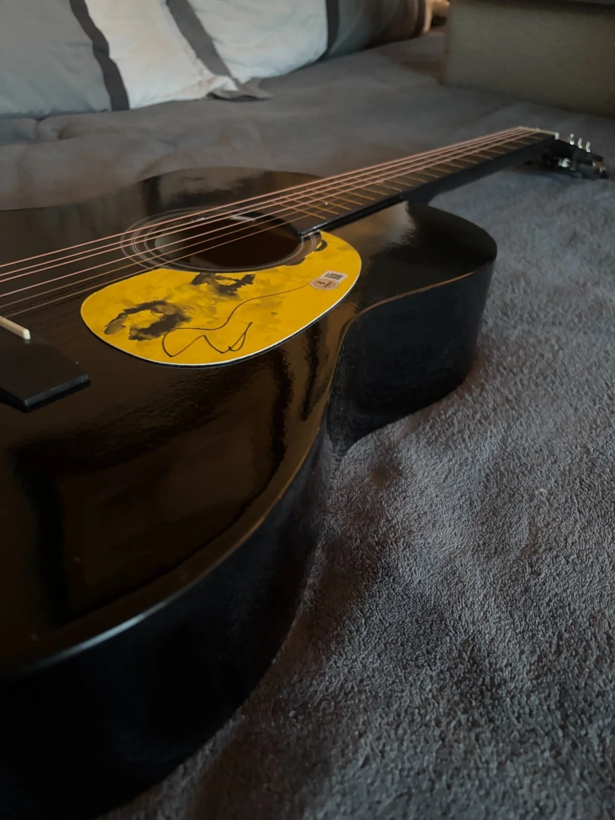 Ed Sheeran Signed 38" Acoustic Autographed Guitar, Authenticated by Beckett, image 3