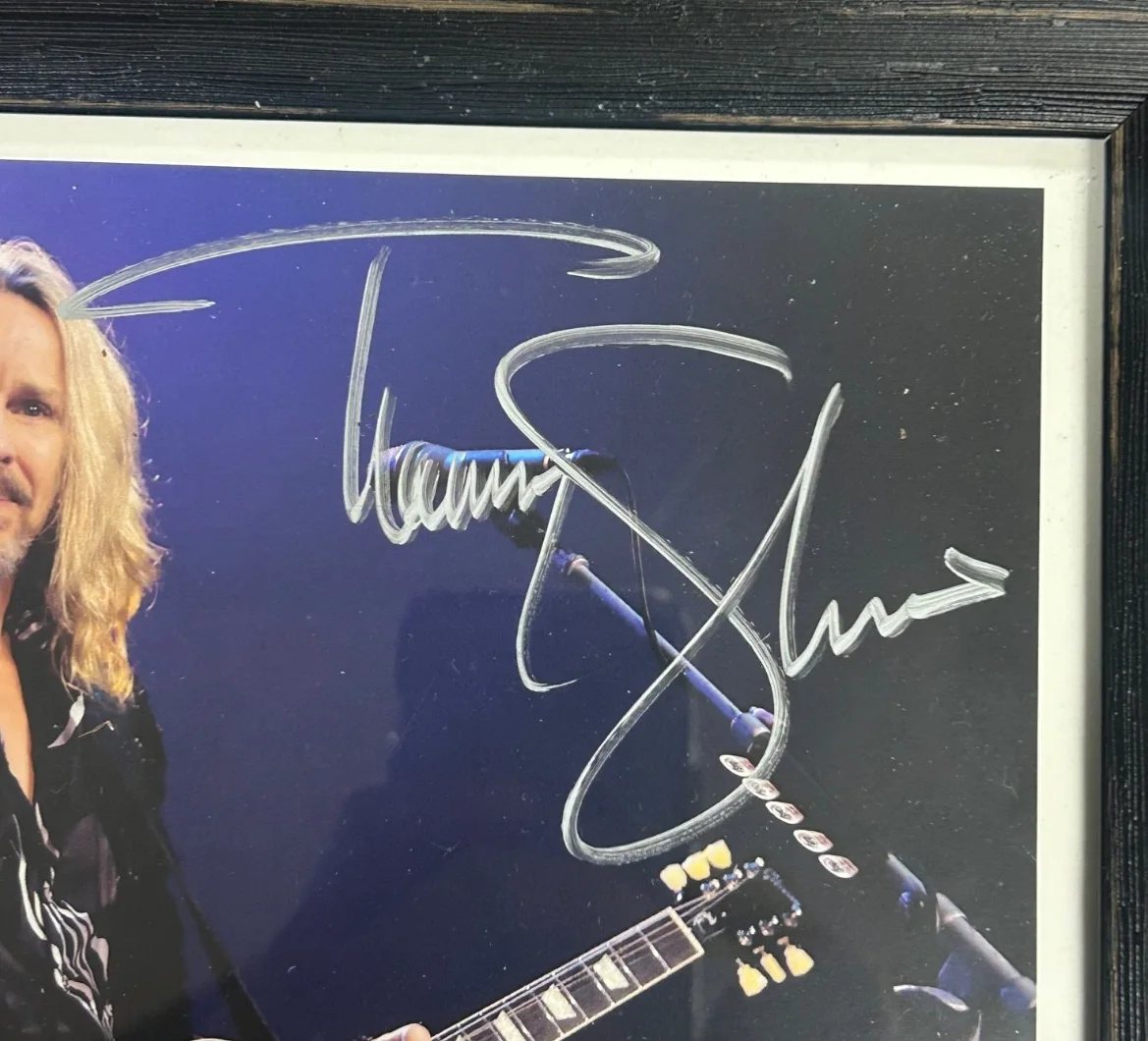 Autographed photo of Tommy Shaw, image 2