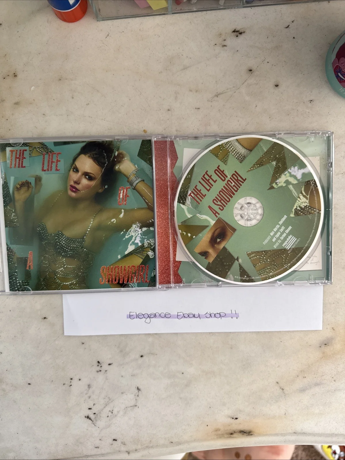 taylor swift the life of a showgirl signed cd, image 3