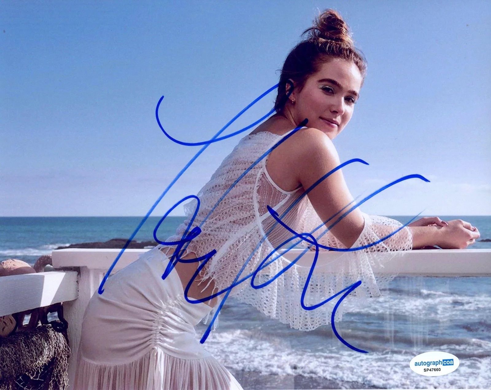 Haley Lu Richardson — Haley Lu Richardson "Ponies" AUTOGRAPH Signed Autographed 8x10 Photo B ACOA