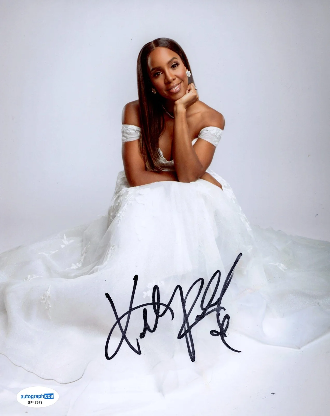 Kelly Rowland — Kelly Rowland "Destiny's Child" AUTOGRAPH Signed Autographed 8x10 Photo ACOA