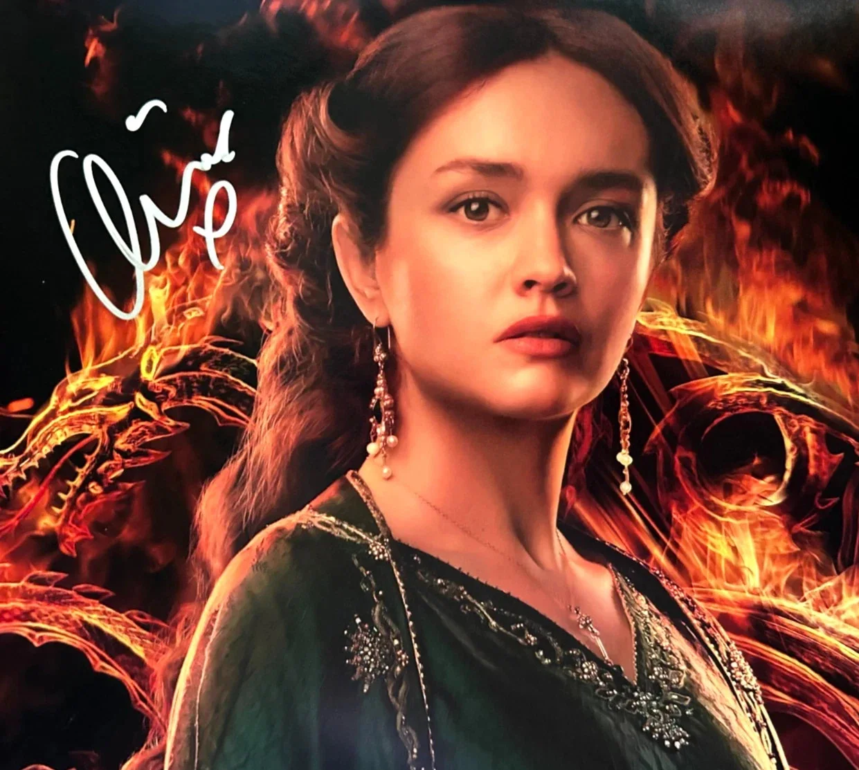 Olivia Cooke — OLIVIA COOKE Signed (HOUSE OF THE DRAGON) 8x10" Authentic Autograph w/COA
