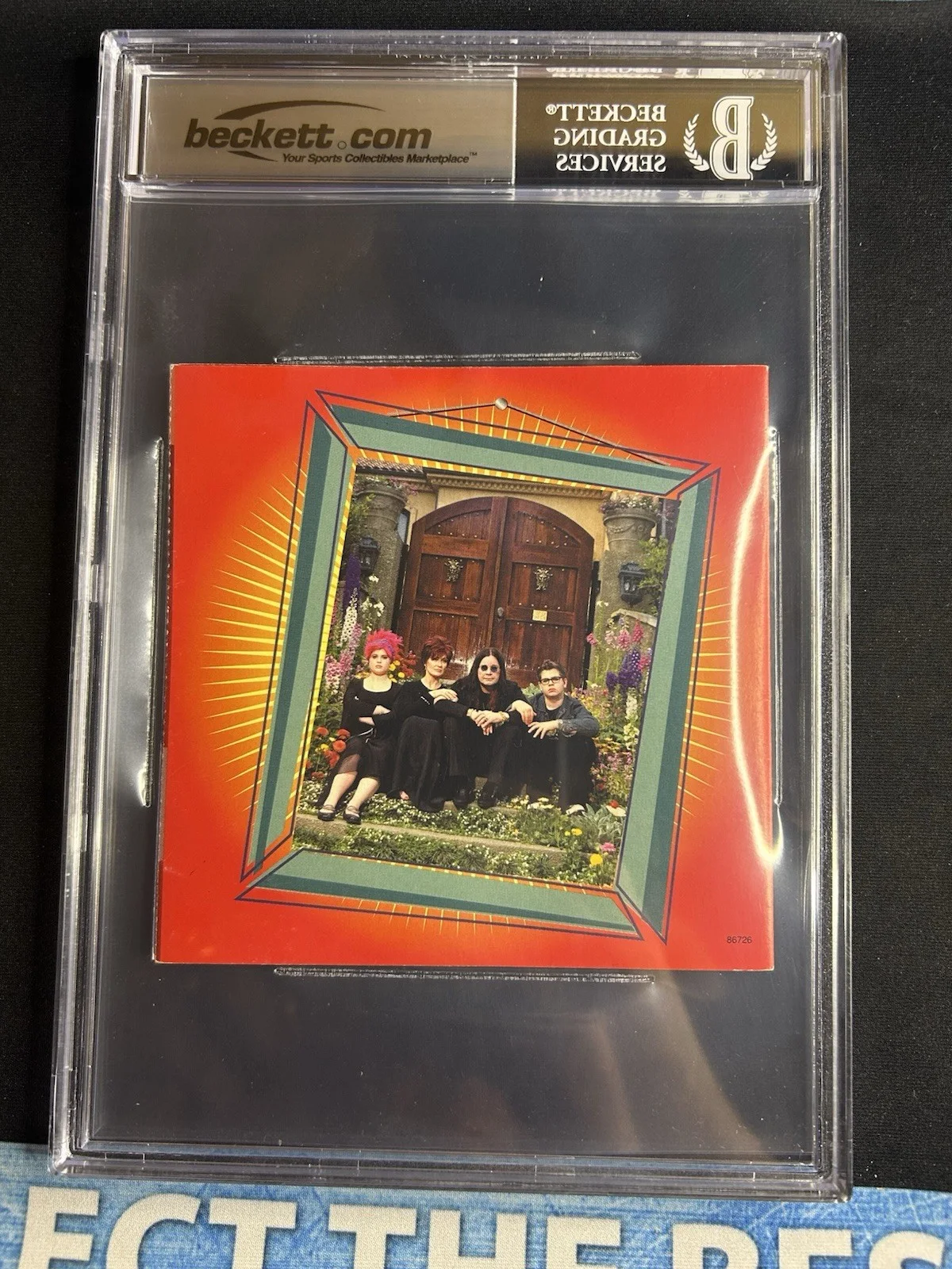 Limited Edition Beckett Authentic Autographed Ozzy/Kelly Osbourne CD Cover!, изображение 2