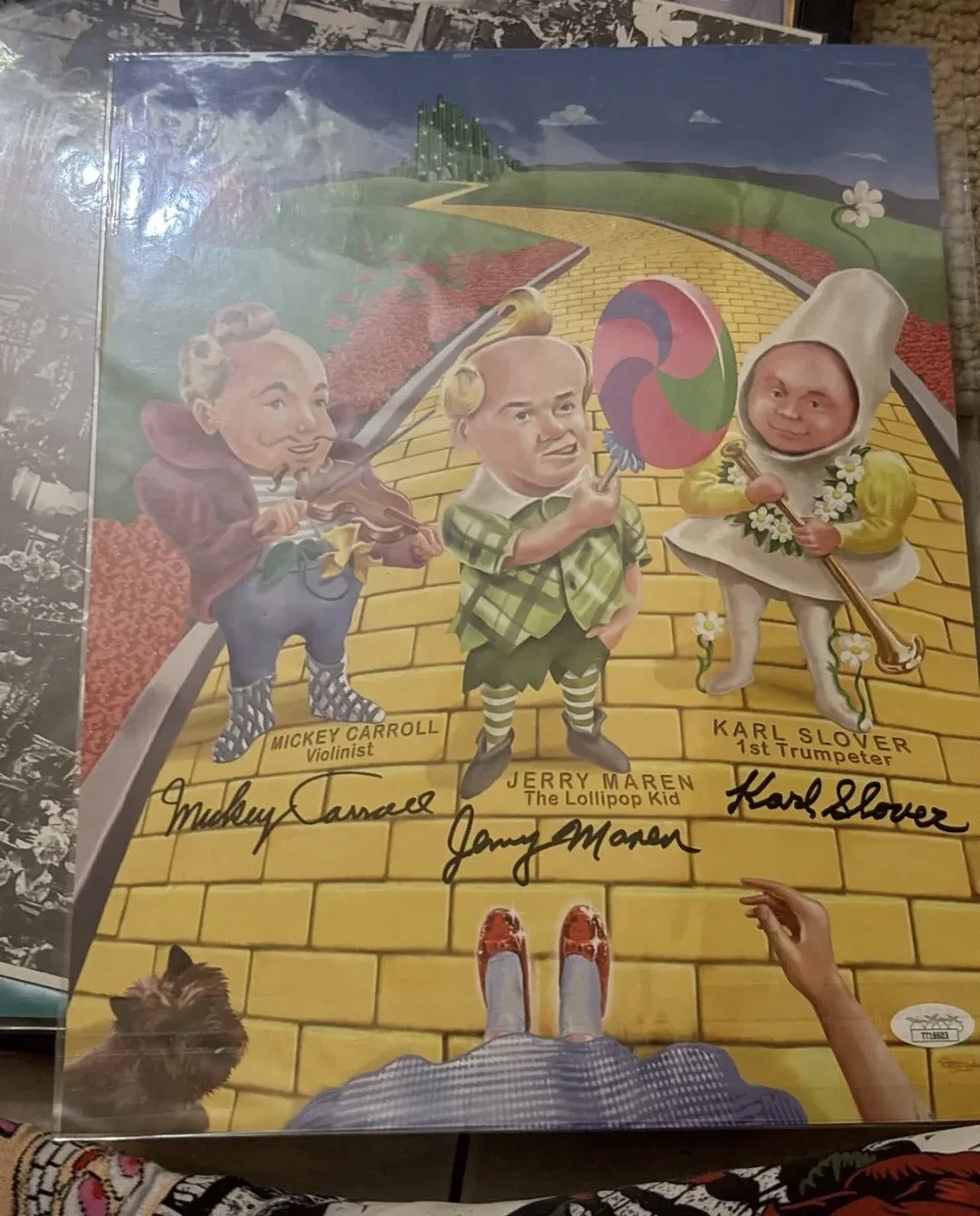 Mickey Carroll, Jerry Maren, Karl Slover — The Wizard of Oz Autographed by Mickey Carroll, Jerry Maren, Karl Slover, изображение 2