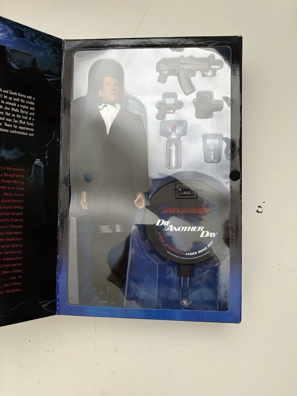 Sideshow 12” 1/6 Figure JAMES BOND 007 DIE ANOTHER DAY PIERCE BROSNAN, изображение 2