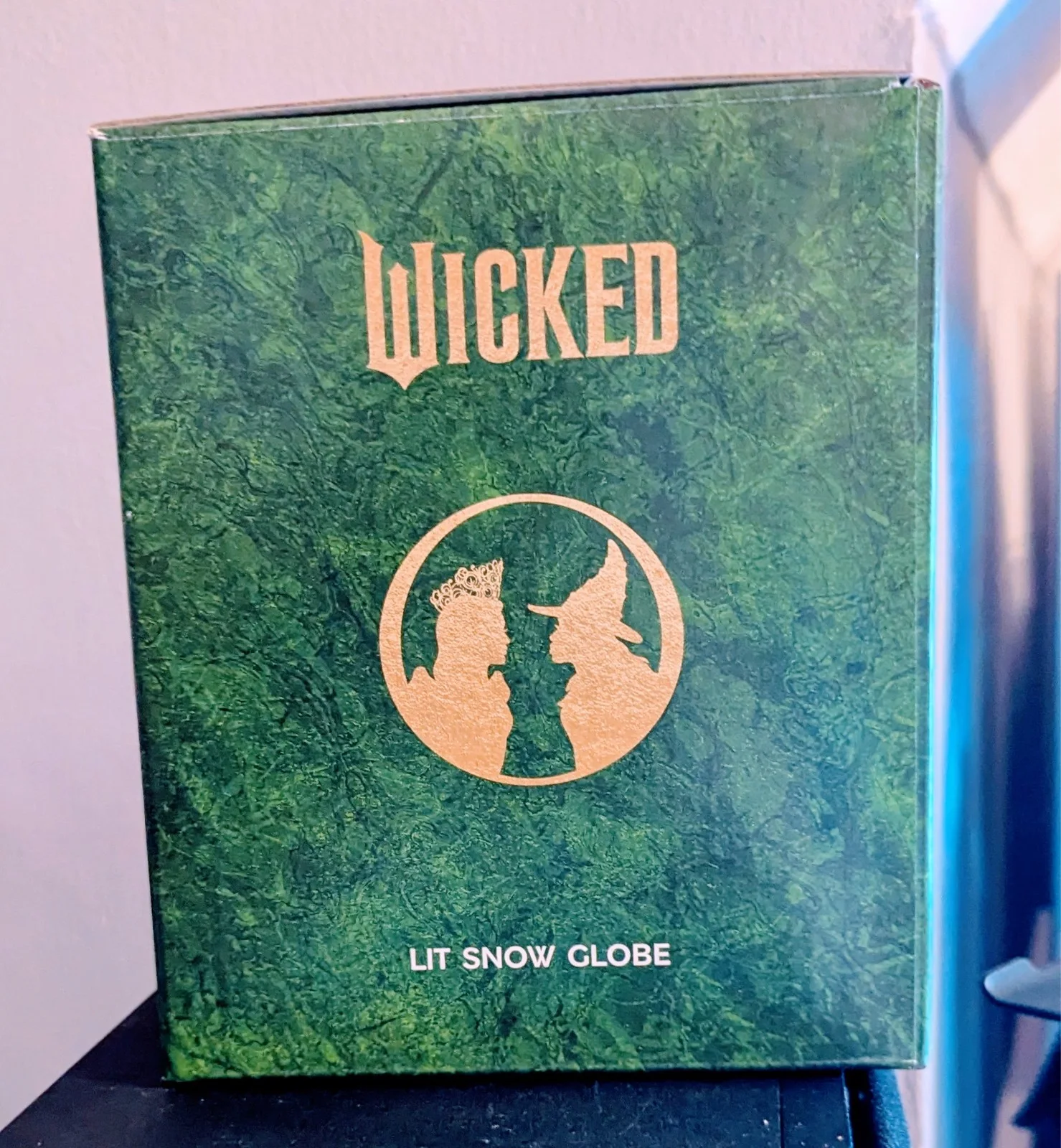 M&S Wicked Light Up Snow Globe Glinda Edition | Marks & Spencer | NEW, изображение 4