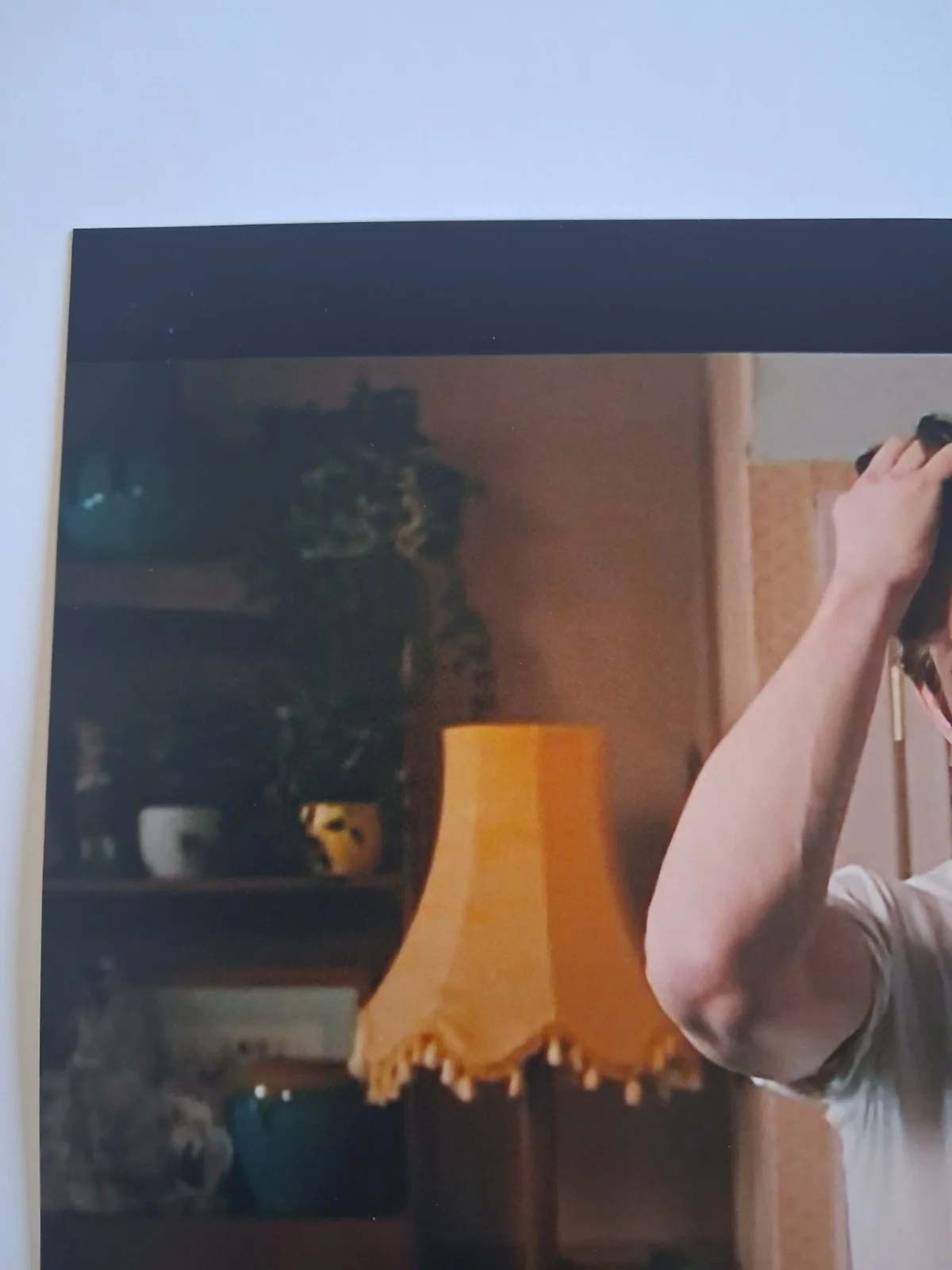 DAMIEN MOLONY - Genuine hand signed autograph 8x10 photo in DERRY GIRLS, изображение 5