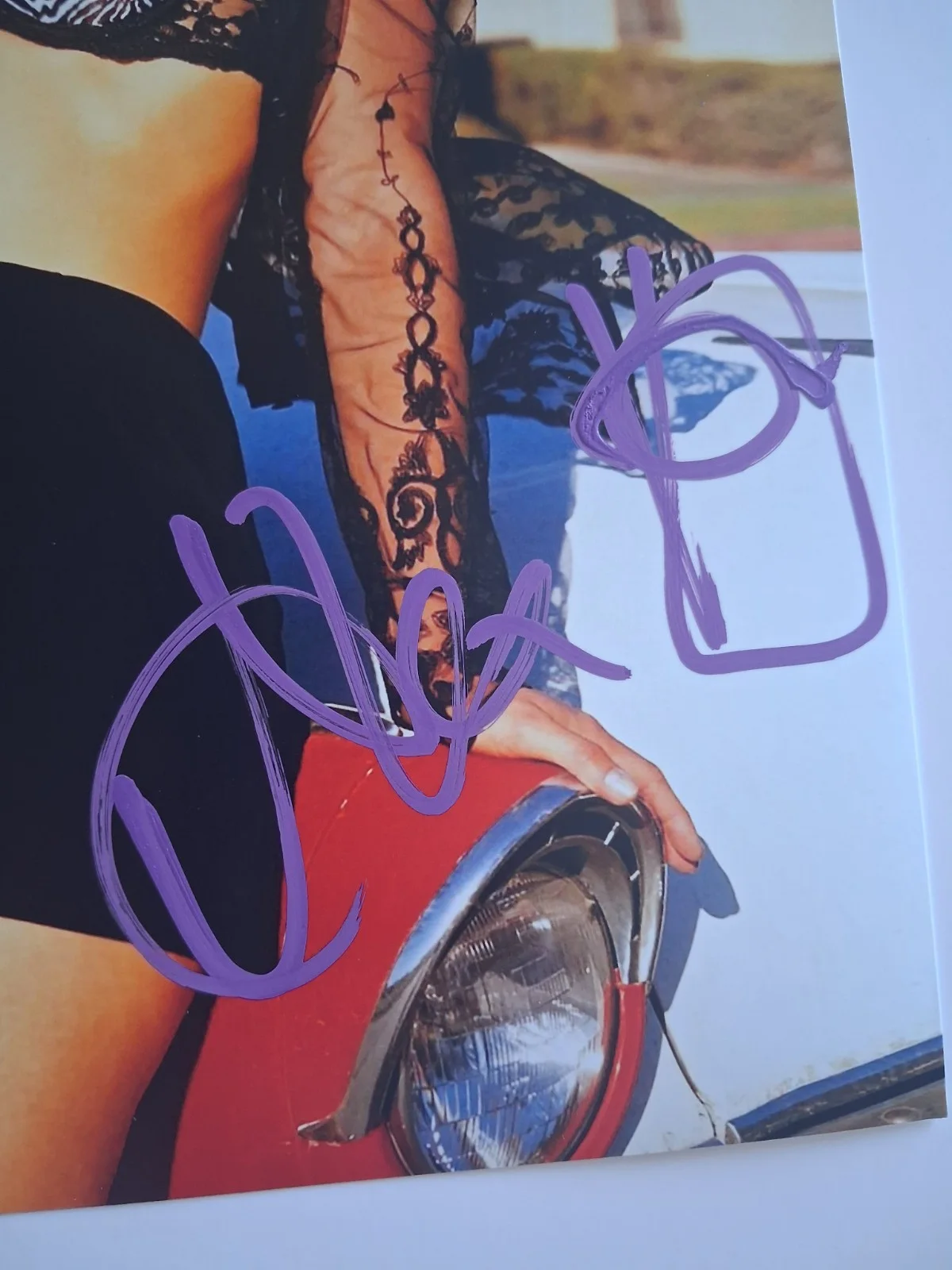ALEX KINGSTON Genuine hand signed autograph 8x10 photo, изображение 2