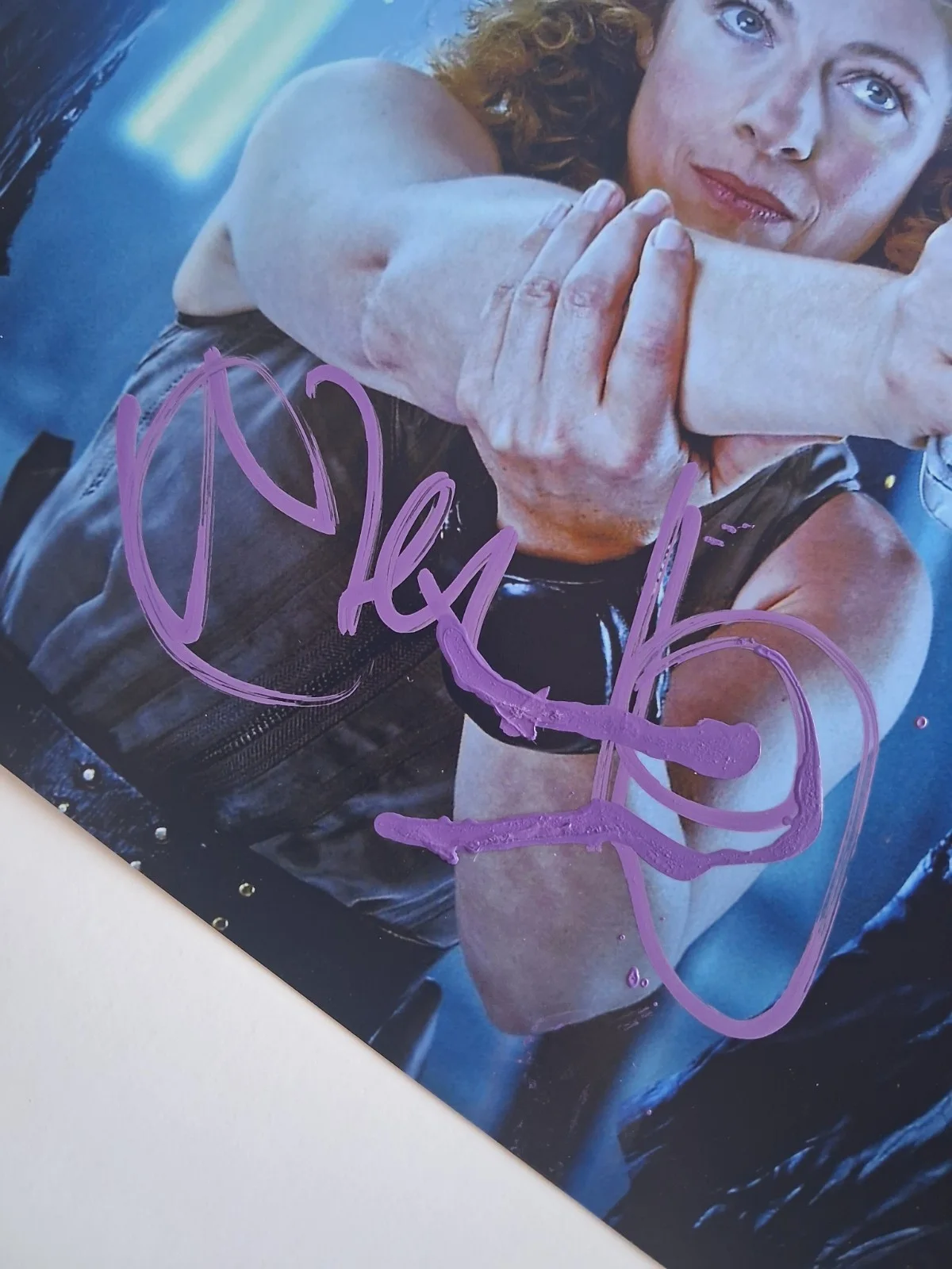 ALEX KINGSTON Genuine hand signed autograph 8x10 photo RIVER SONG in DOCTOR WHO, изображение 2