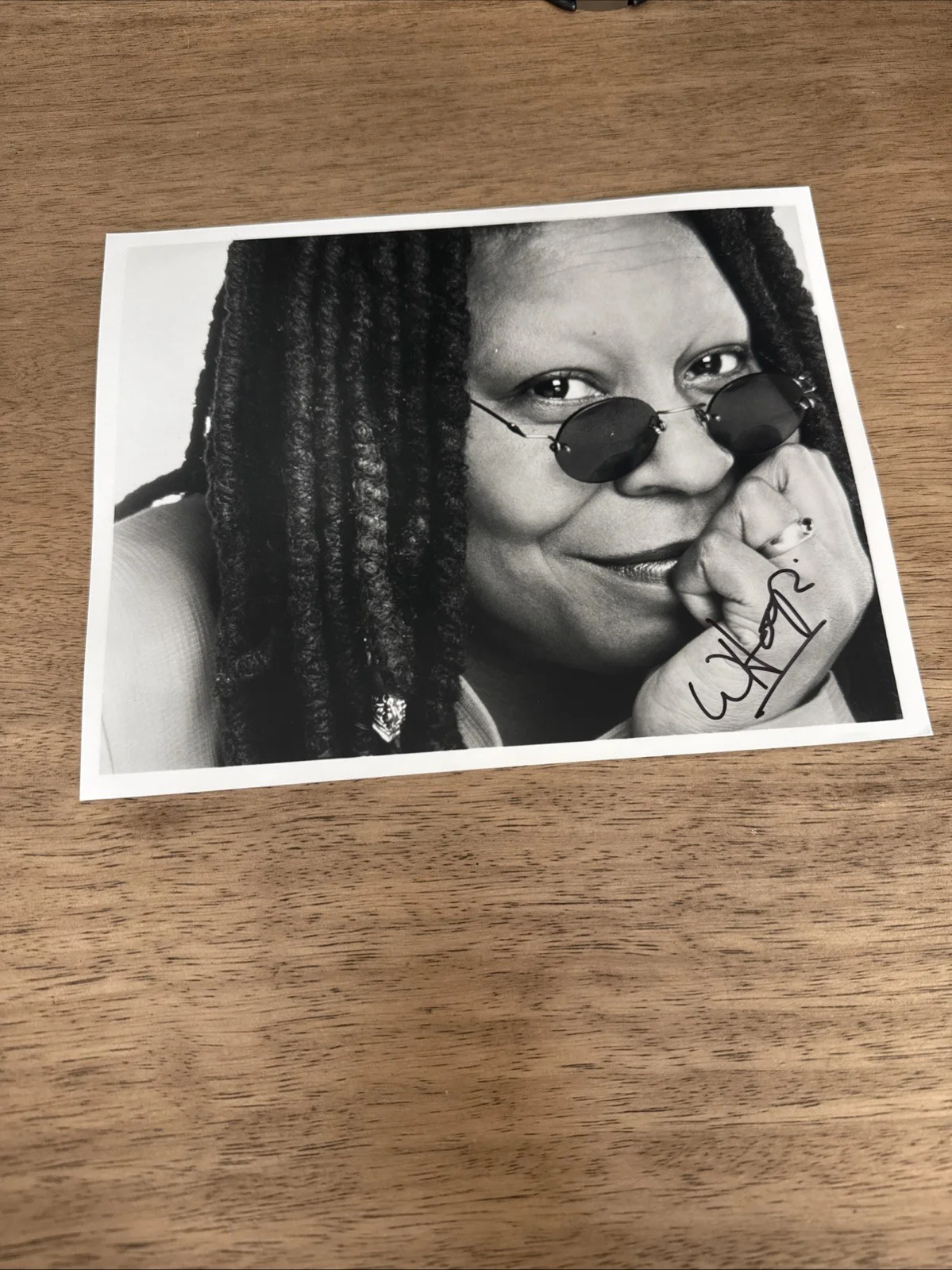 Whoopi Goldberg — Whoopi Goldberg Signed Autograph 8x10 Photo Film Ghost Color Purple