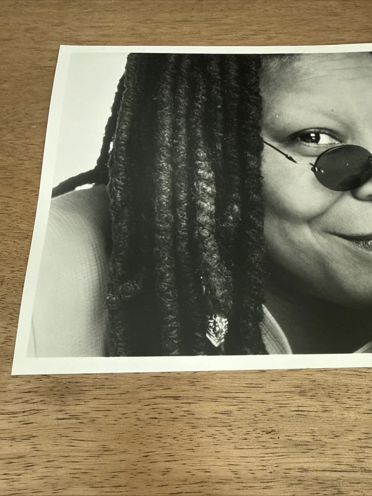 Whoopi Goldberg — Whoopi Goldberg Signed Autograph 8x10 Photo Film Ghost Color Purple, изображение 5
