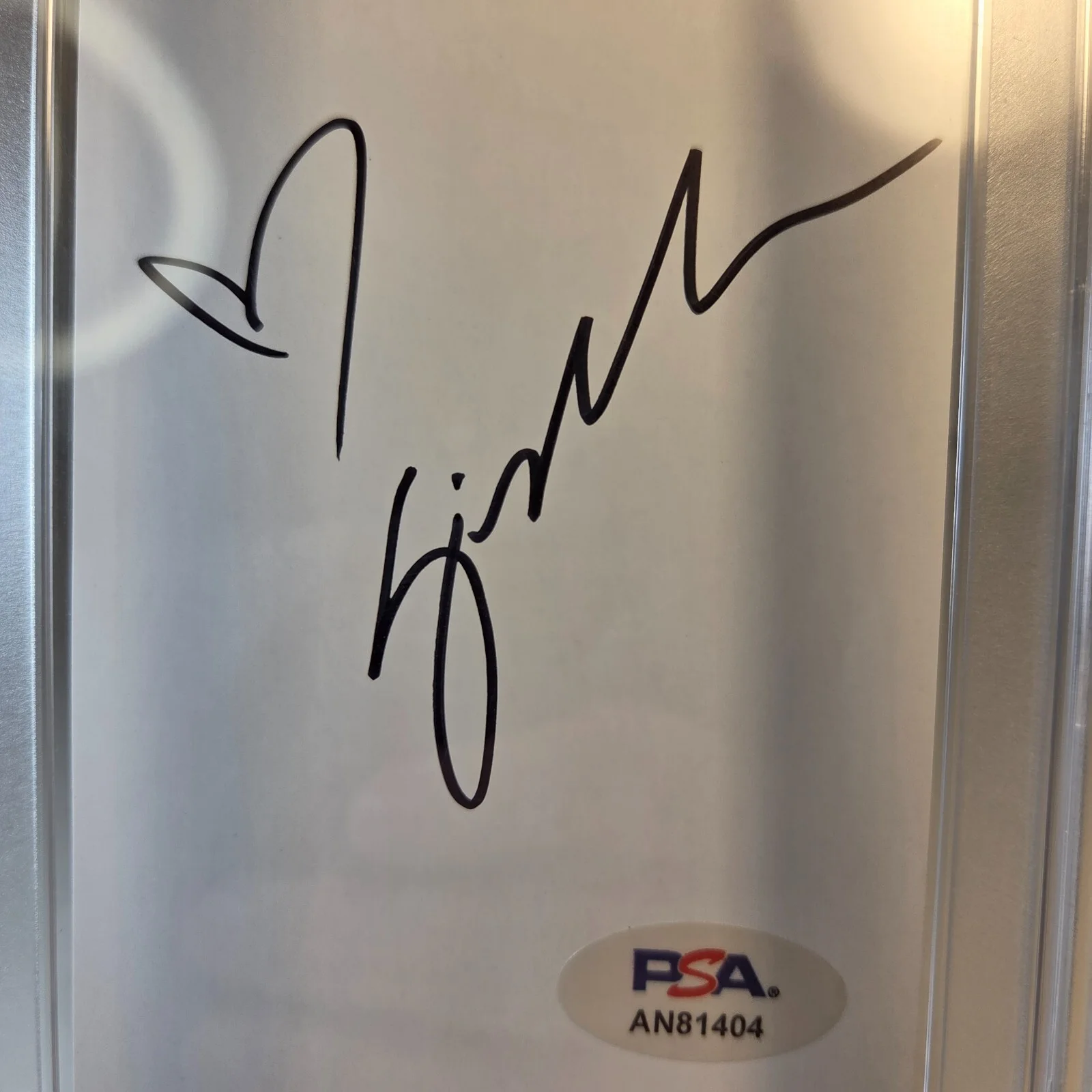Gisele Bundchen — Gisele Bundchen Signed 3x5 Cut Signature w/Heart PSA DNA Slab, изображение 2