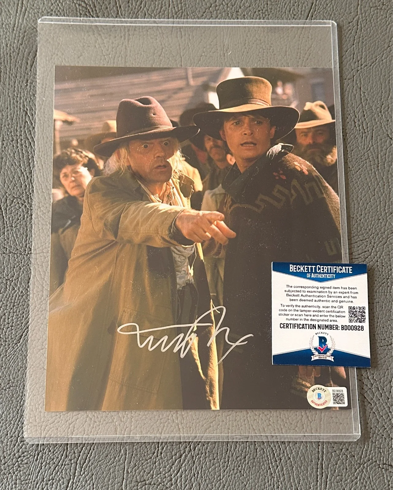 Michael J. Fox, Cristopher Lloyd — ULTIMATE Back to the Future Signed Photo Set Fox & Lloyd Beckett COA BAS 25x20, изображение 3