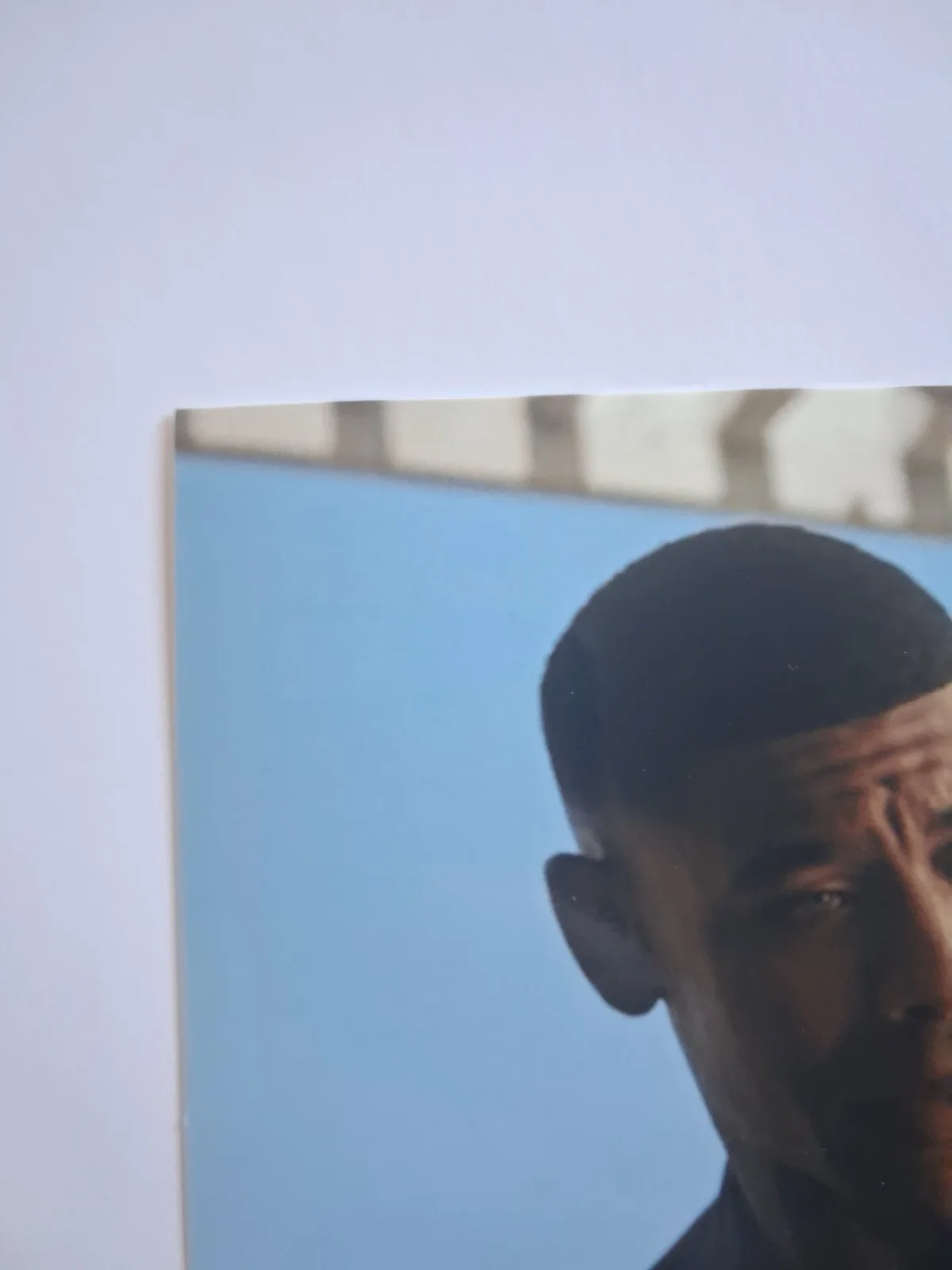 AARON PIERRE - Genuine hand signed autograph 8X10 (LANTERNS), image 5