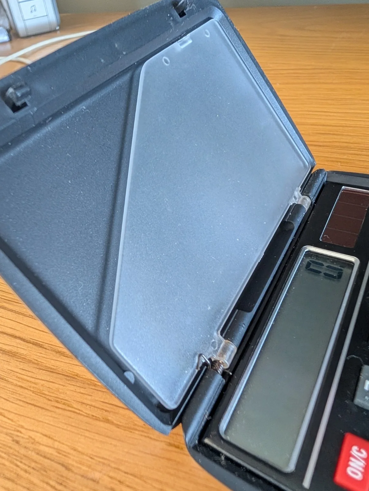 Vintage 1997 James Bond Tomorrow Never Dies Promo Solar Powered Calculator Rare, изображение 4