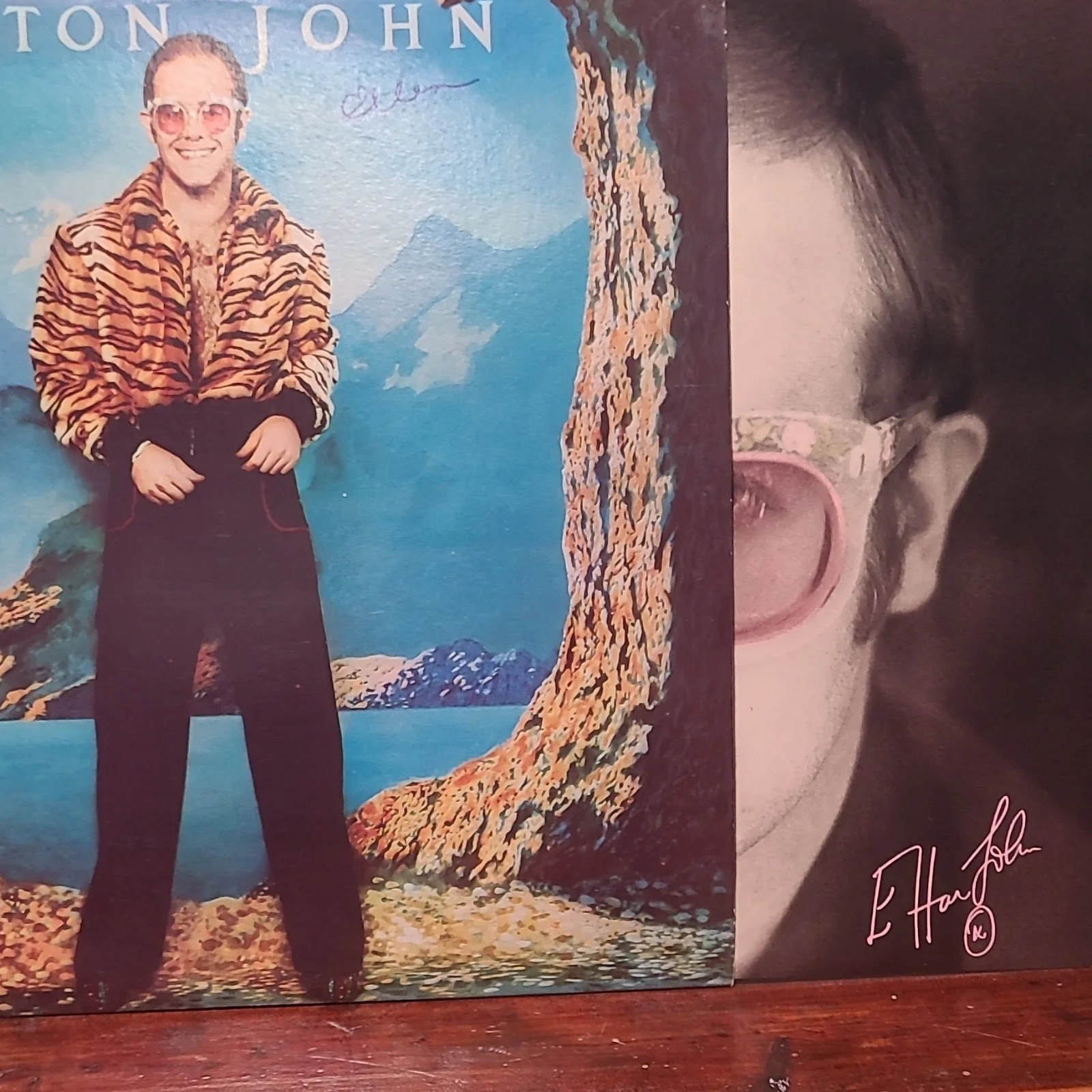 Elton John Caribou Original Vinyl Record Signed Autographed Cover, изображение 2