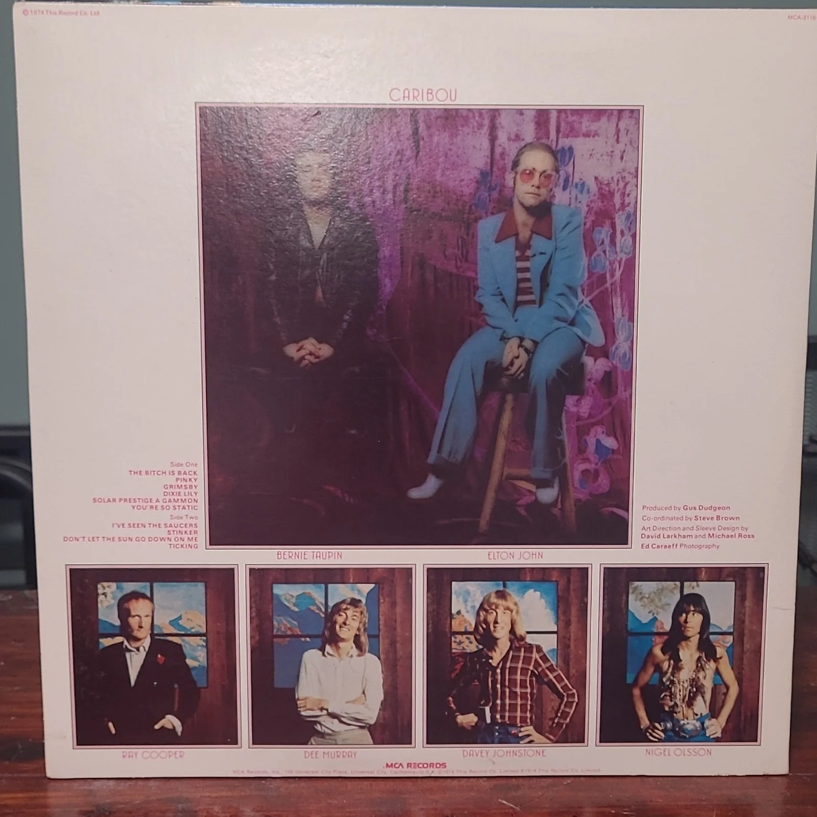 Elton John Caribou Original Vinyl Record Signed Autographed Cover, изображение 3