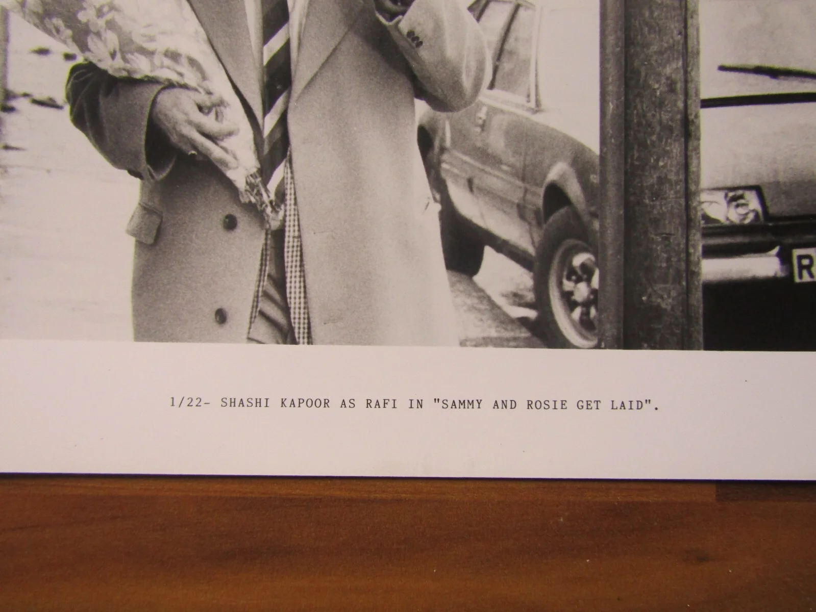 Vintage film movie Lobby card - Sammy and Rosie get Laid - 10 x 8 - British film, изображение 3