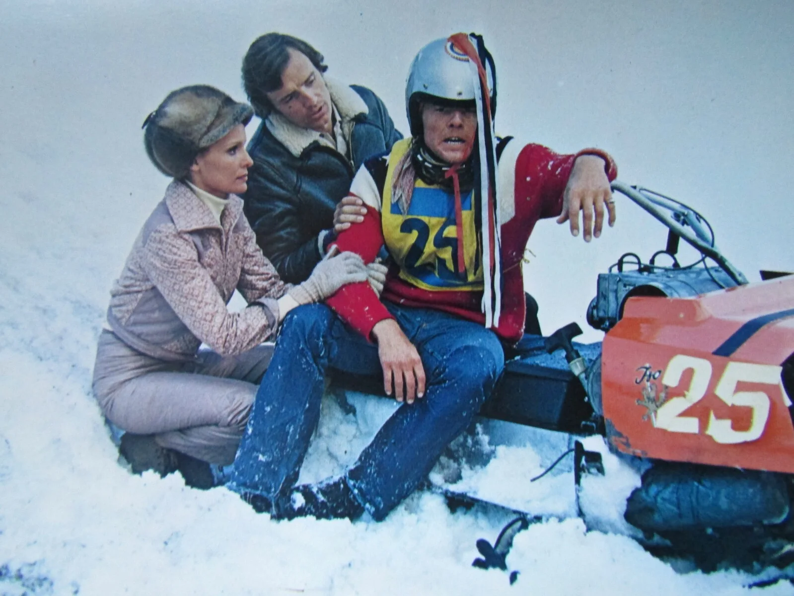 Vintage film movie Lobby card - Ski Raiders - 10 x 8, изображение 2