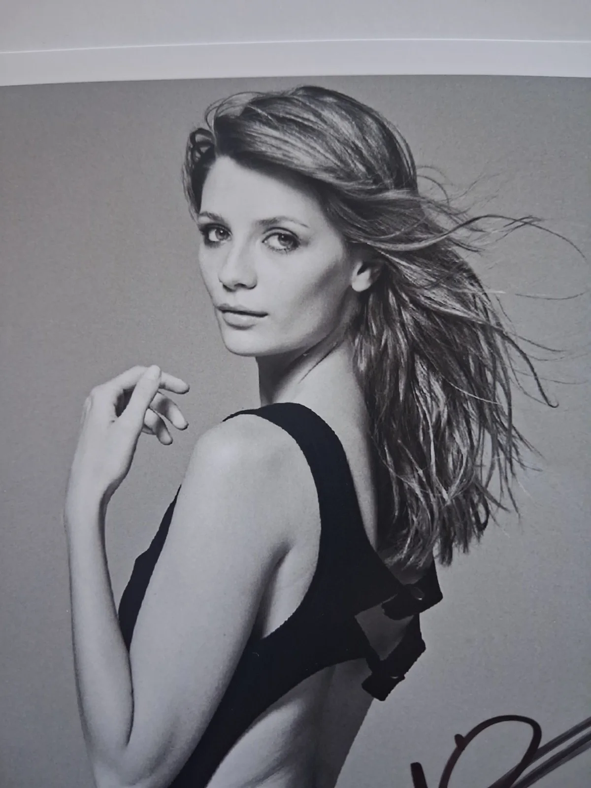 MISCHA BARTON - Genuine hand signed autograph 8X10 (The O.C. St Trinians), изображение 4