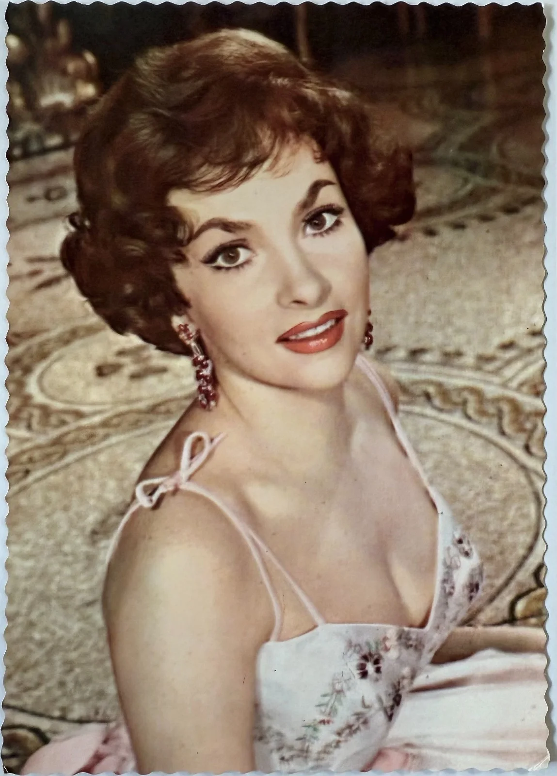 Gina Lollobrigida — GINA LOLLOBRIGIDA Signed Autograph 4x 5 POSTCARD PHOTO Beat the Devil SEX SYMBOL, изображение 2