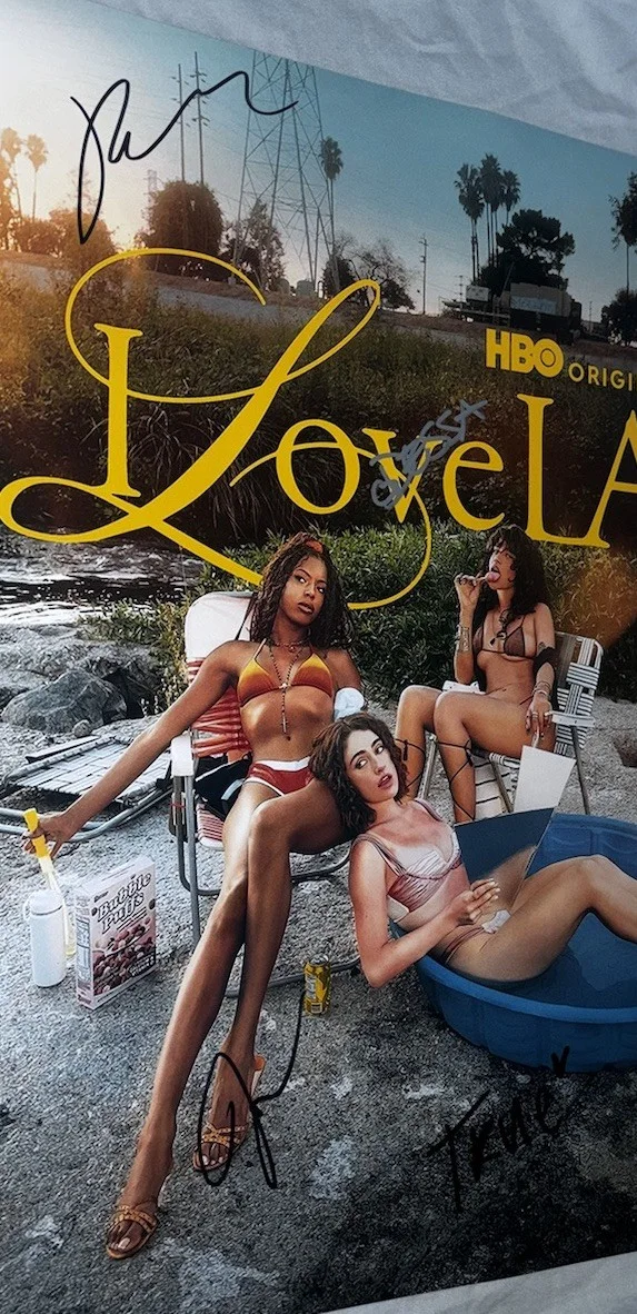 I Love LA Signed Cast 12x18 Photo x4 Rachel Sennott, Odessa A'zion +2, изображение 2