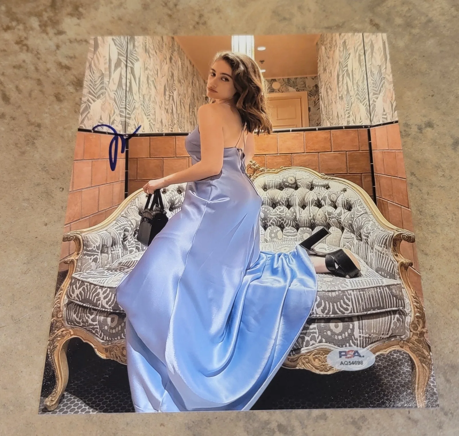Rachel Sennott — Rachel Sennott signed 8x10 photo PSA DNA autograph photoshoot blue dress