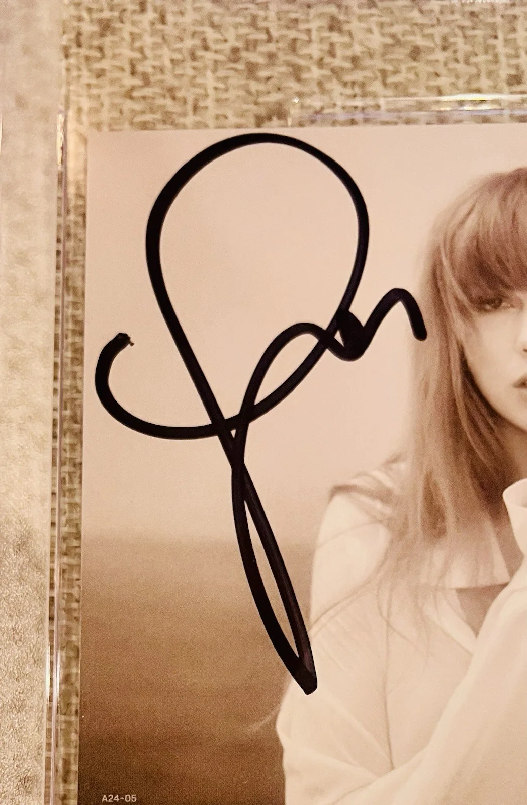 Taylor Swift Signed CD Cover PSA/DNA Gem Mint 10, image 2
