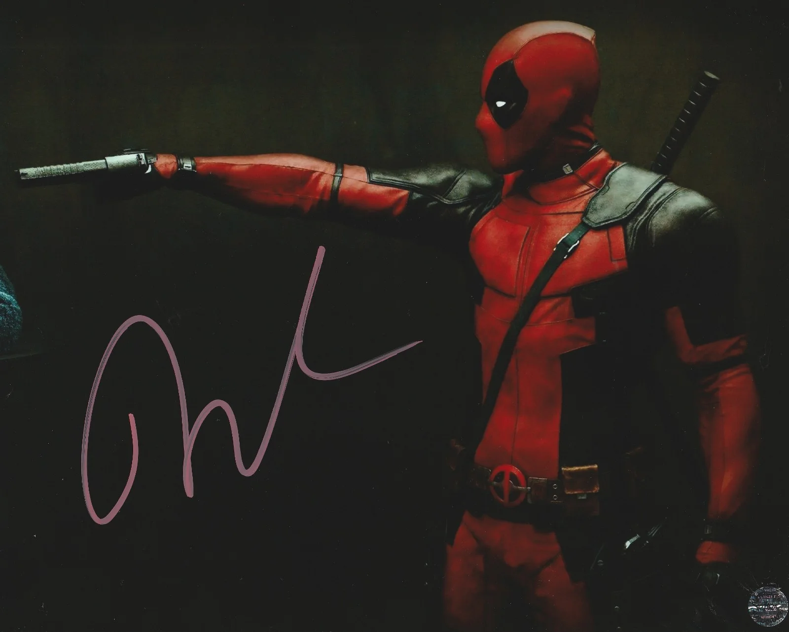Ryan Reynolds — Ryan Reynolds Autographed Signed Deadpool 8x10 Photo with COA/Matching Hologram