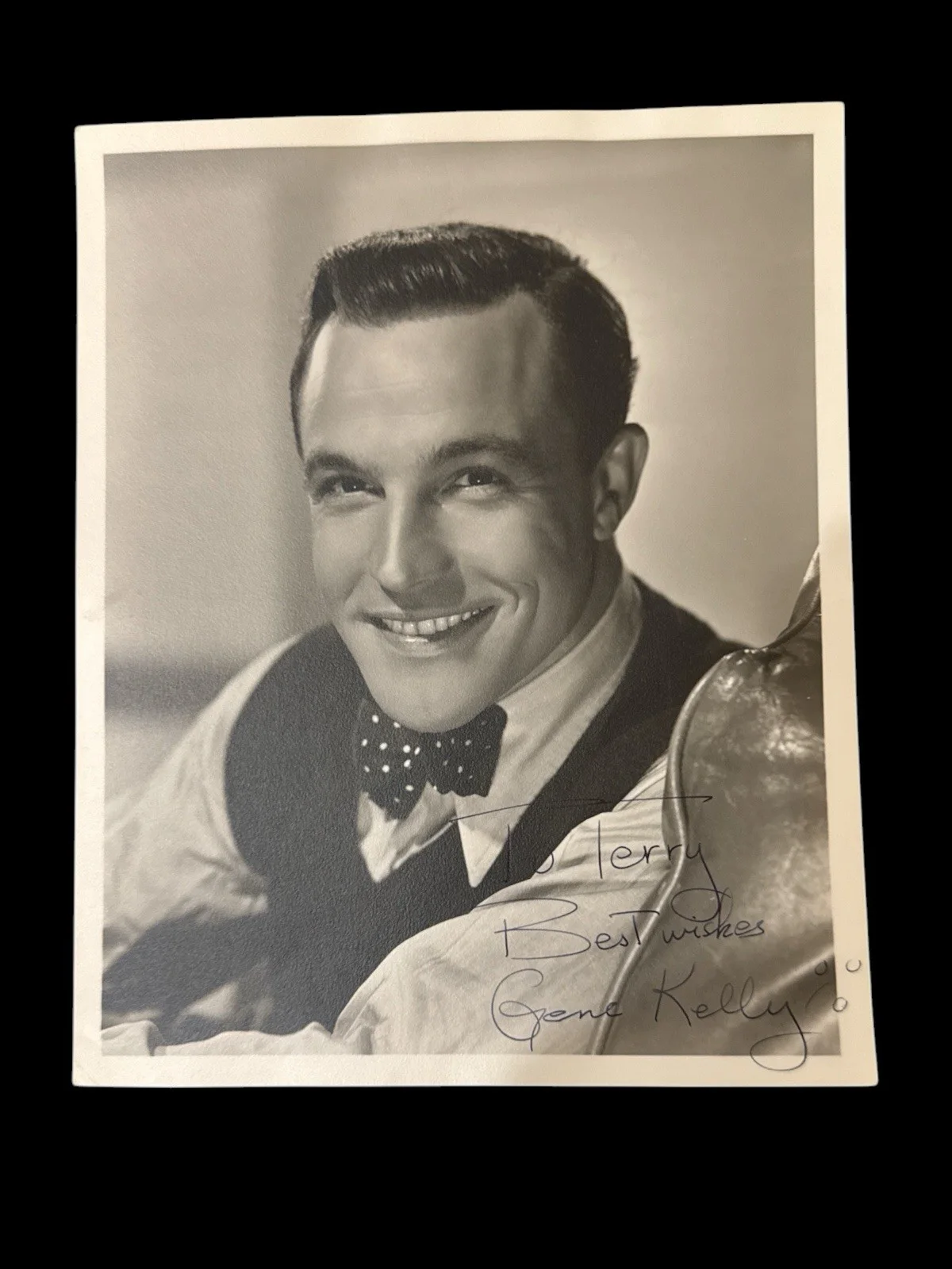 Gene Kelly — Gene Kelly Signed MGM Publicity 8x10 Photo HOLLYWOOD ICON Autograph, изображение 3