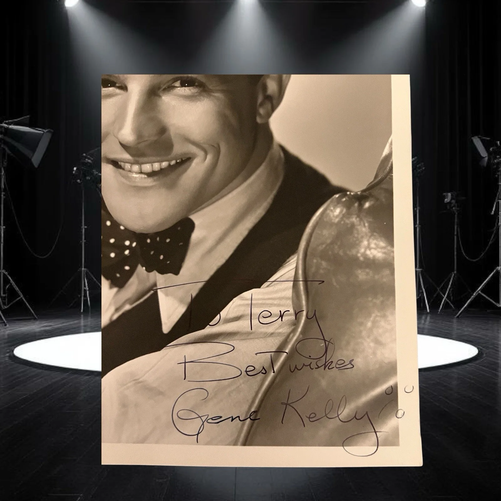 Gene Kelly — Gene Kelly Signed MGM Publicity 8x10 Photo HOLLYWOOD ICON Autograph, изображение 5