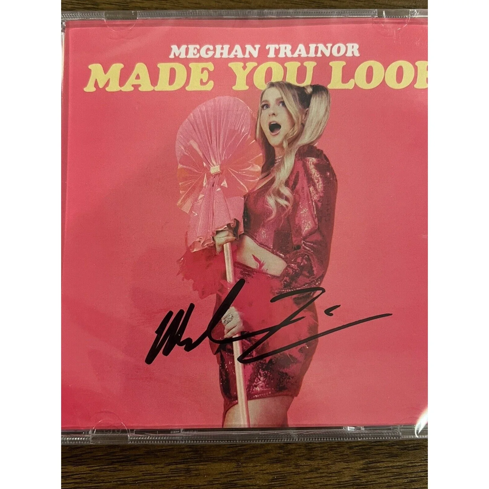 Meghan Trainor signed autograph Made You Look CD single - BRAND NEW SEALED, изображение 2