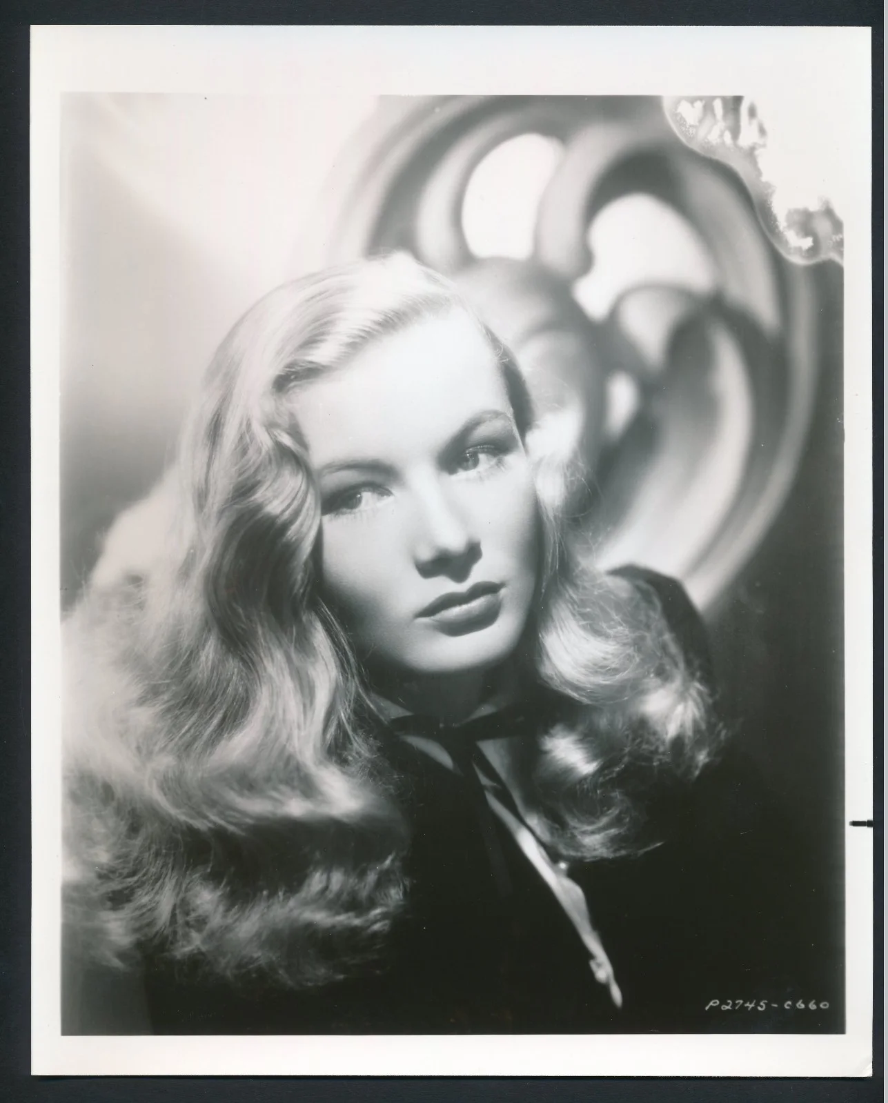 Veronica Lake - Black Ink Signature w/ Quality Photo of a 1940's Image, изображение 4