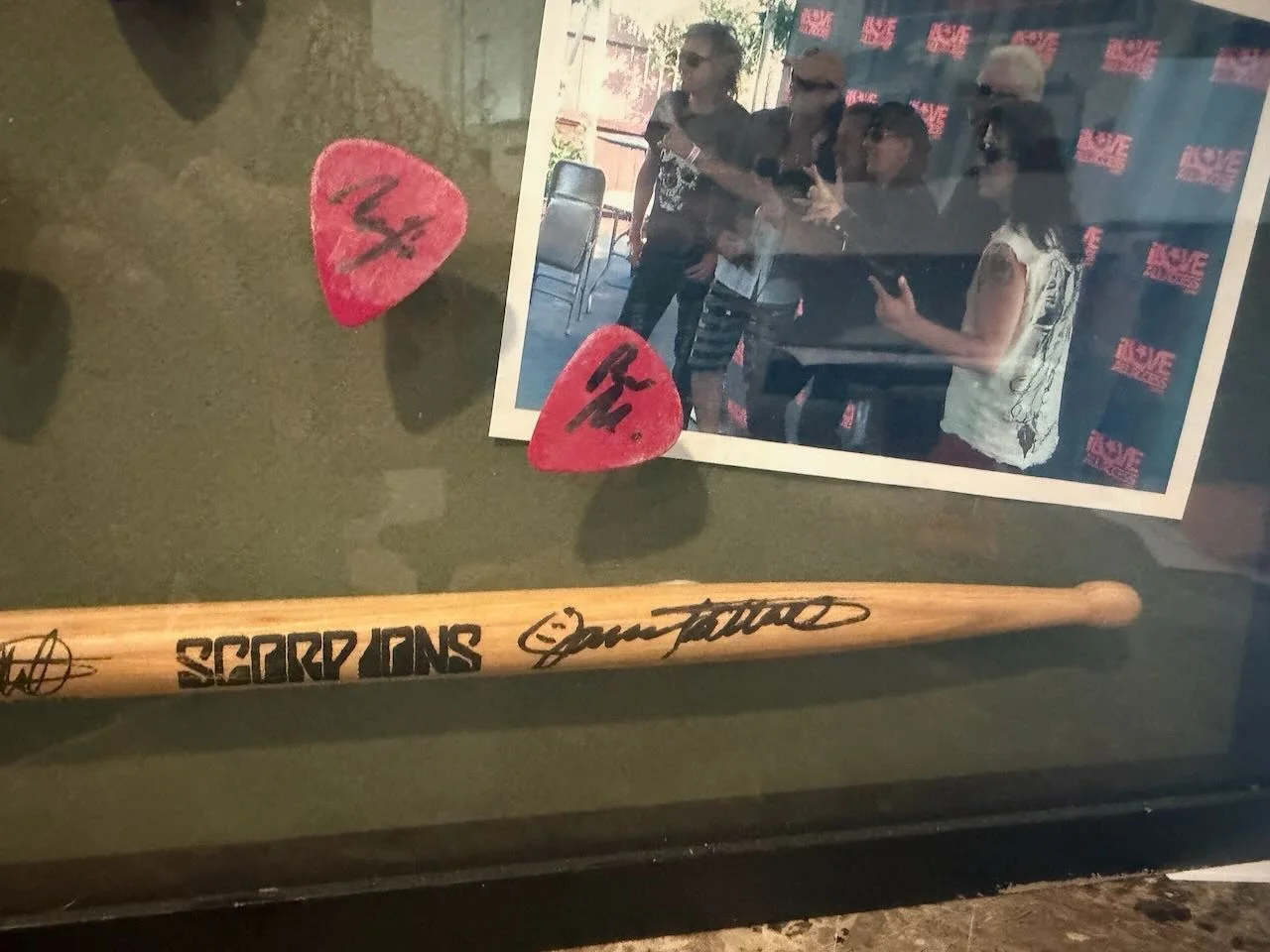 RARE Scorpions Signed Drumstick and guitar picks!, image 4