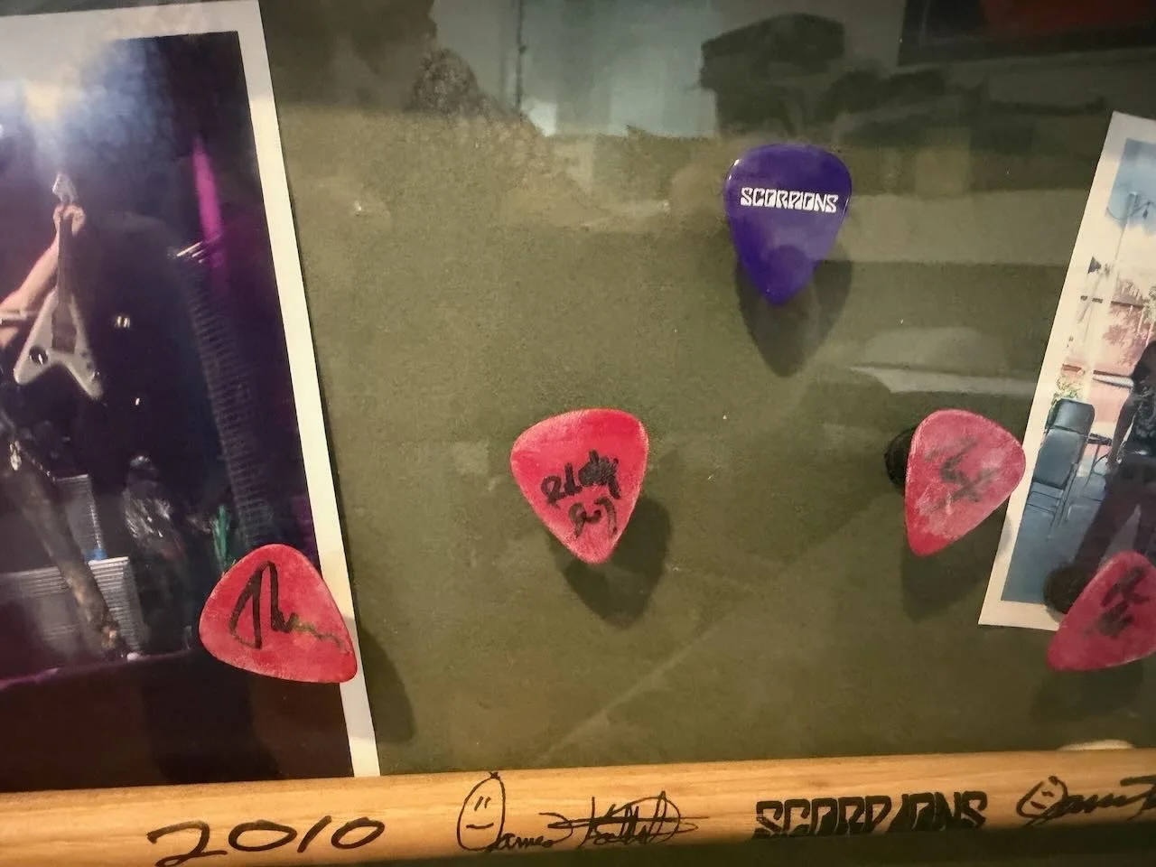 RARE Scorpions Signed Drumstick and guitar picks!, image 5
