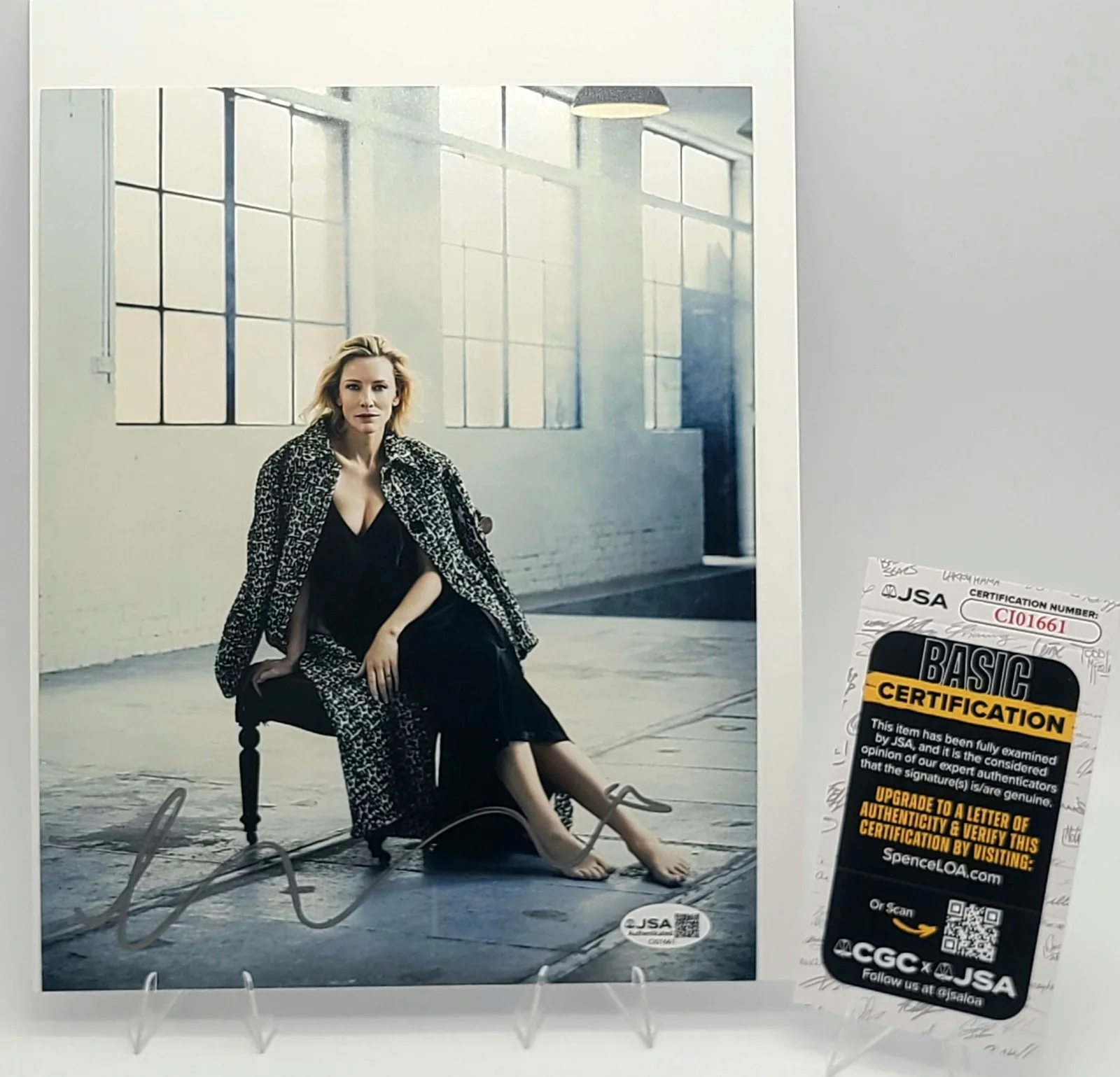 Cate Blanchett — Cate Blanchett Autographed 8x10 Photo – JSA COA – Authentic Movie Star Signature, изображение 5