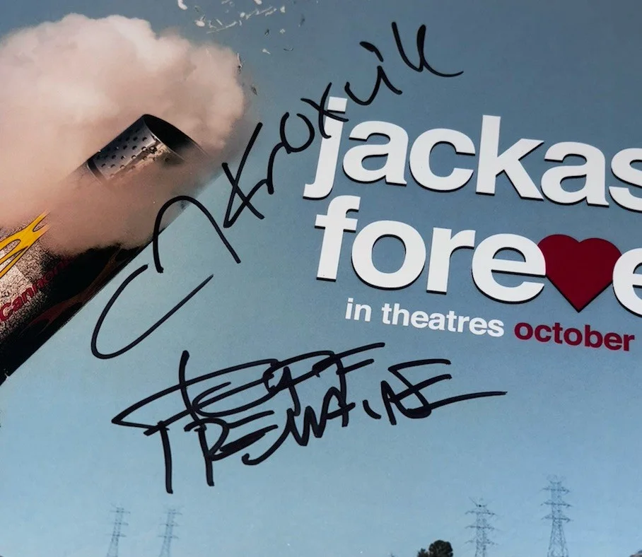 Johnny Knoxville & Director Jeff Tremaine Signed 12x18 Photo Jackass Forever, изображение 2