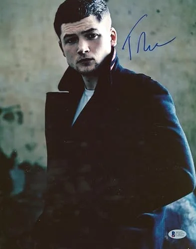 Taron Egerton — Taron Egerton Kingsman The Secret Service Signed 11x14 Photo BAS #C16377, изображение 2