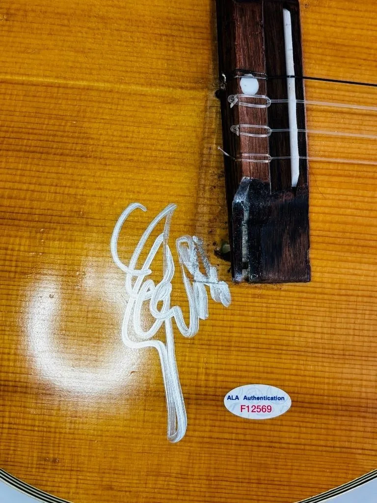 RICK NEILSEN — RICK NIELSEN Signed Guitar ALA F12569, image 2