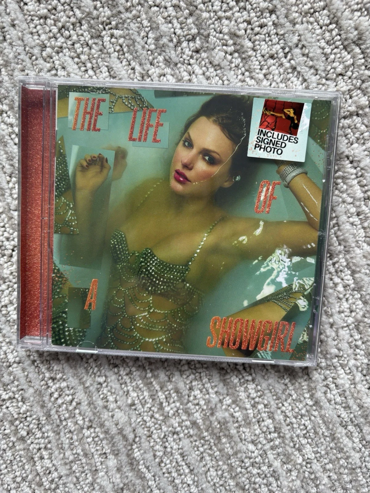 NEW! TAYLOR SWIFT SEALED Life Of A Showgirl CD With Signed Photo, изображение 2